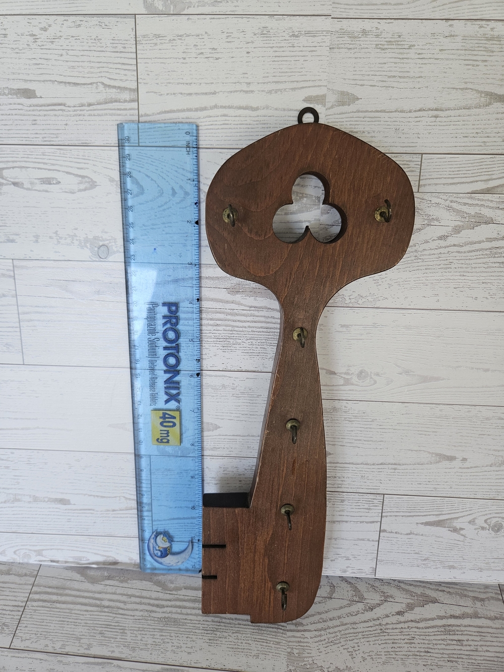 VINTAGE WOODEN KEY HOLDER - Picture 4 of 7